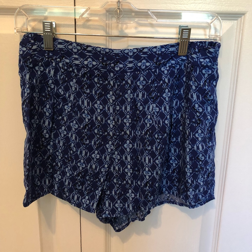 Flowy shorts